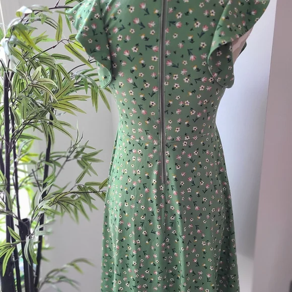 Mini dress - Picture 2 of 5